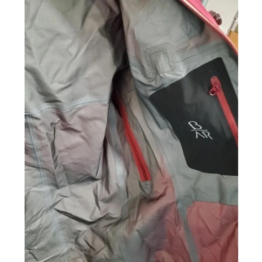Arc'teryx Beta AR Jacket Womens Small Red Gore-Tex Pro Shell Hooded - Picture 5 of 5
